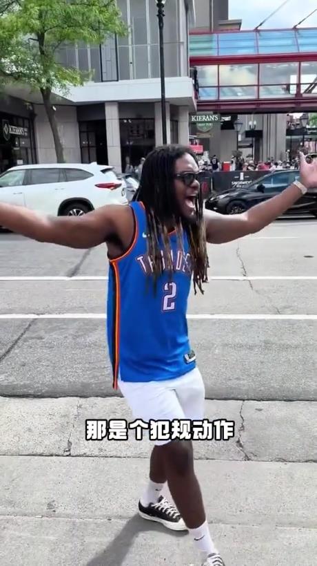 有點(diǎn)抽象！外國網(wǎng)友模仿SGA在場上的精彩表現(xiàn)